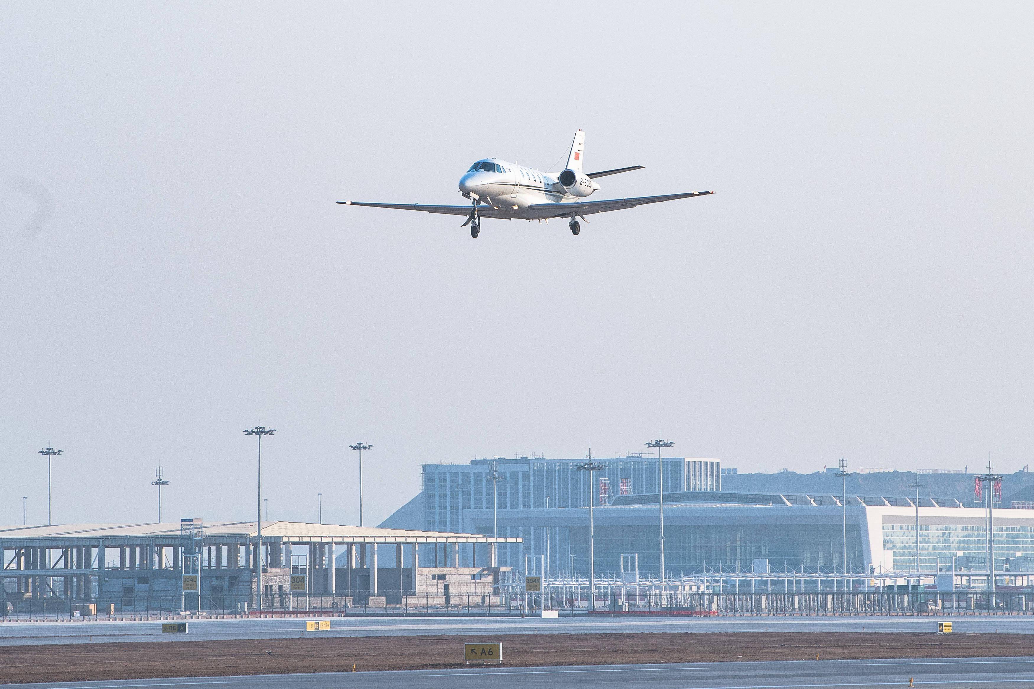探索近距离航空，3公里机场的魅力与挑战