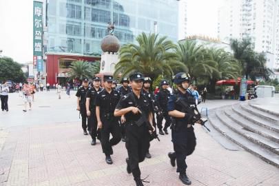 新兵执勤新闻，青春热血铸安全防线