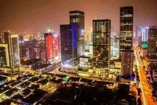 上海烟火专卖，繁华都市中的独特风景