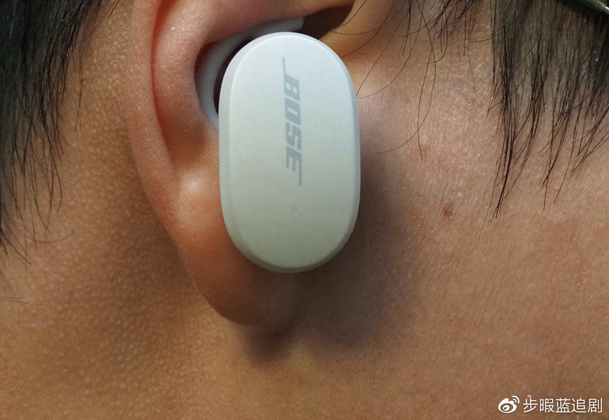 BOSE蓝牙耳机，无线音乐的极致体验