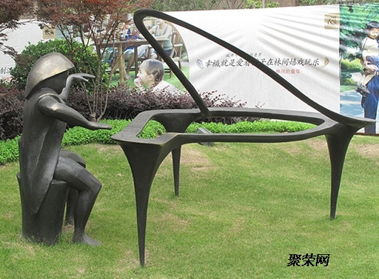 锻铜雕塑，传统工艺与现代艺术的融合