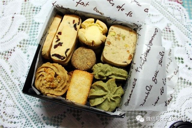 老式饼干盒，怀旧与实用的完美结合