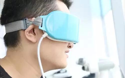 探索弱视，关注戴眼罩的小孩