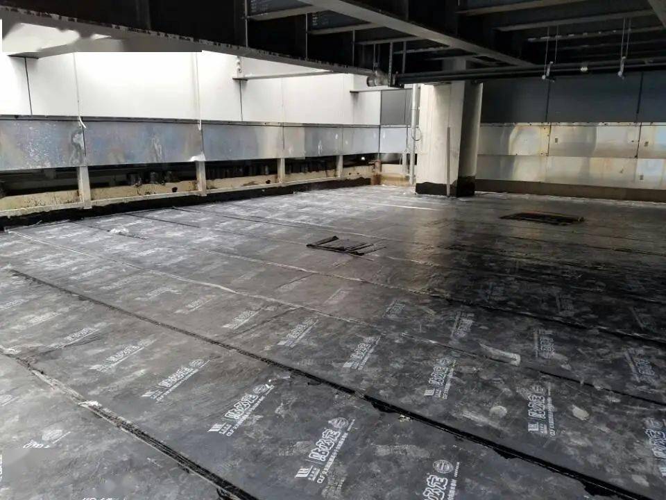 保温防水一体化金属板，现代建筑的新选择