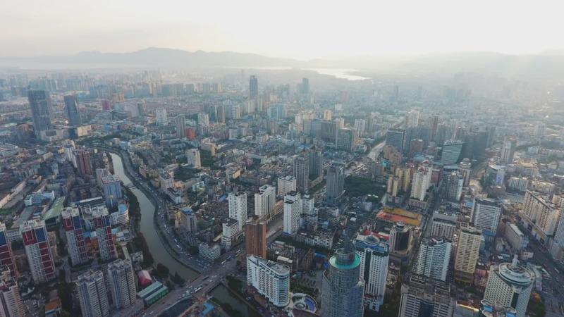 厦门到昆明坐飞机要多久，深度解析旅行时间与体验