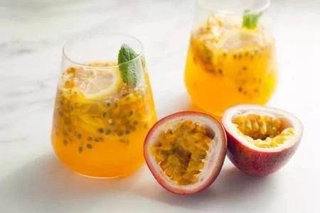 柠檬百香果饮料，夏日清凉解暑之佳品