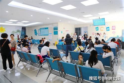 儿科医院眼科挂号专家，守护孩子们明亮的未来