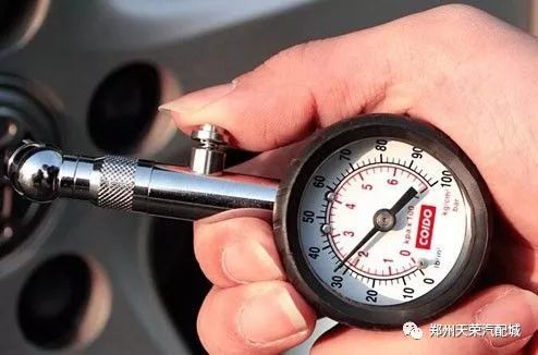 保时捷气压，理解与管理车辆的关键要素