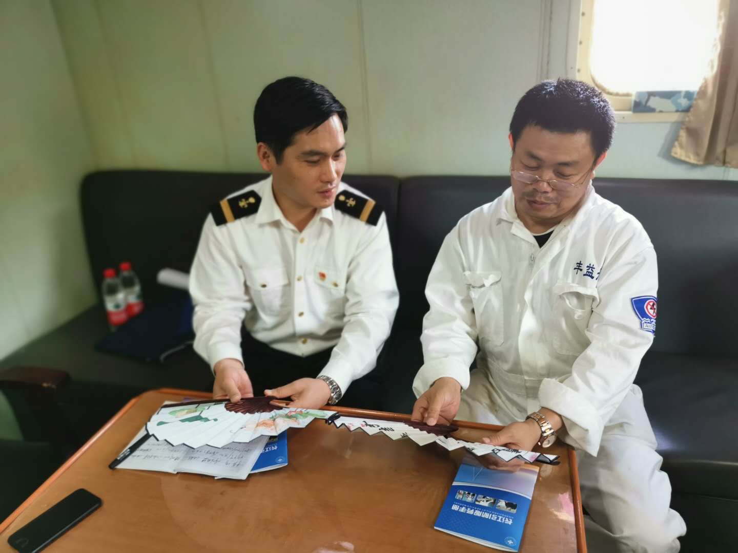 长江船舶船员工作签定研究
