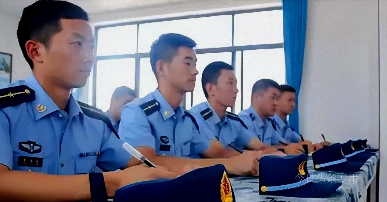 文职正师级待遇，深度解读与全面分析