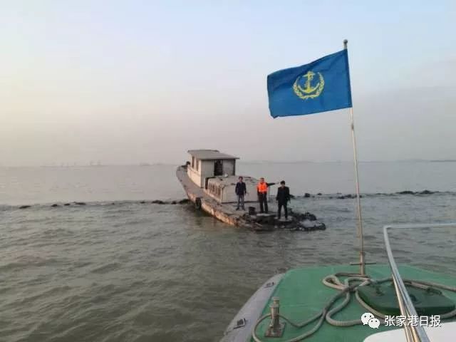 长江万吨船入海的壮丽之旅