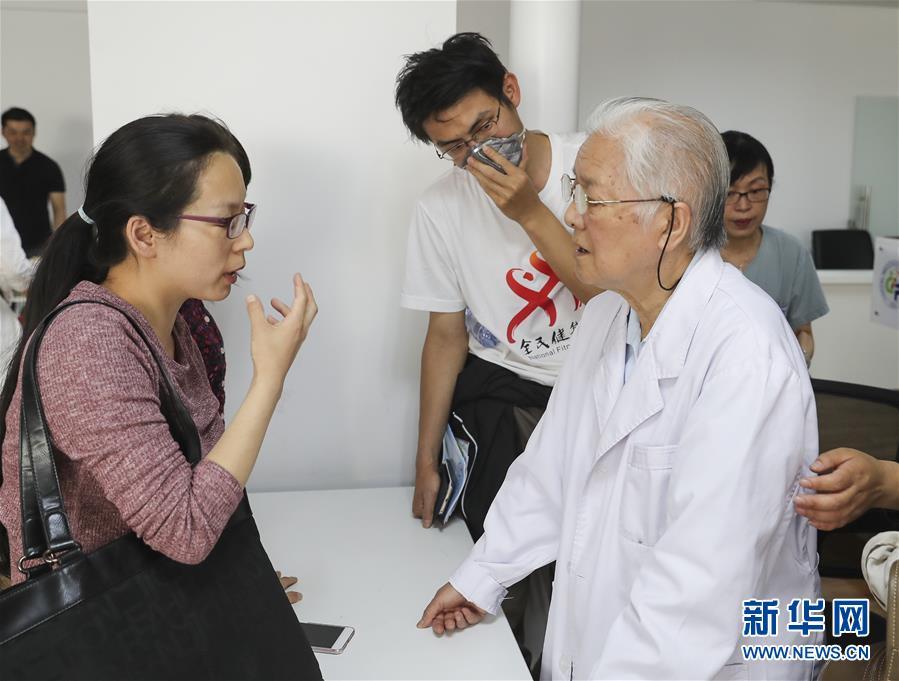 儿童哮喘专家陈育智，守护儿童呼吸健康的守护者