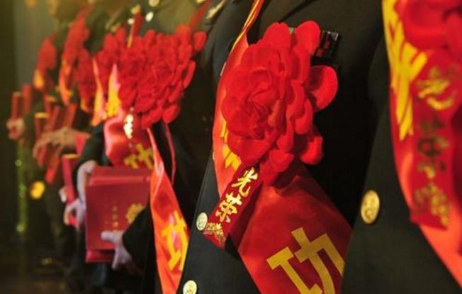 军人待遇，社会尊重与公正待遇的体现