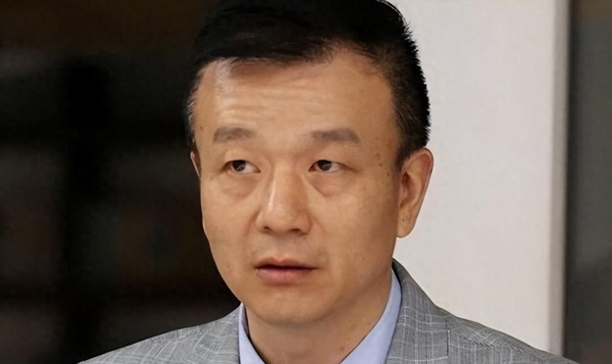 文职少将待遇，深度解析与比较
