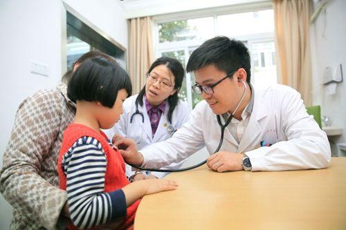 全国知名儿科专家——守护儿童健康的坚实后盾