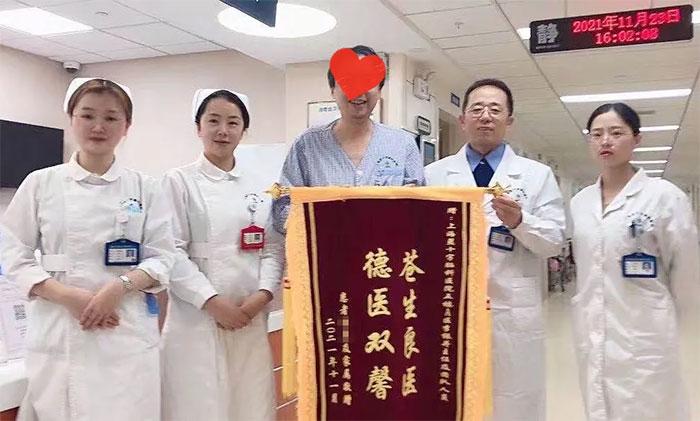 儿神内专家，守护儿童健康的守护者
