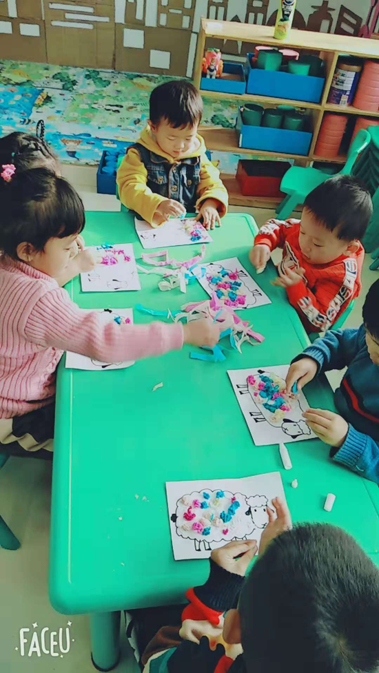 小班美术活动，笑脸饼干