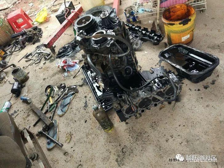 漏油电瓶图标，揭示问题，保障安全