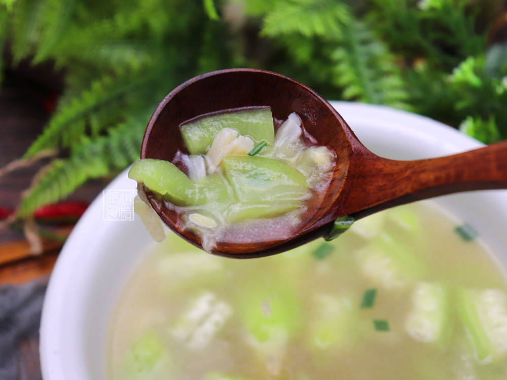 苦瓜干贝蛋花汤，一道滋养身心的美味佳肴