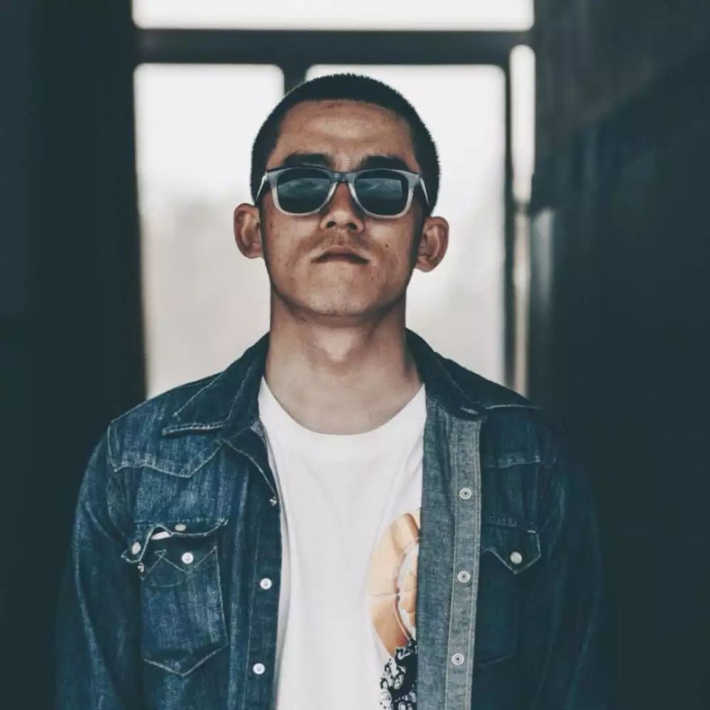 黑篮QQ表情包，活力四溢的篮球风尚与趣味横生的网络表情结合