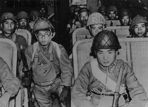 我国伞兵的枪，历史、技术与发展