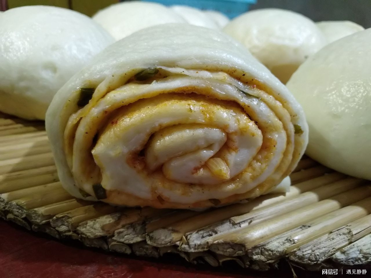 辣椒鸡蛋花卷的魅力，一道独特的美食体验