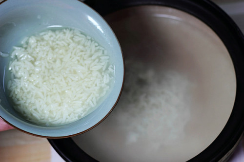 如何制作美味的蛋花粥
